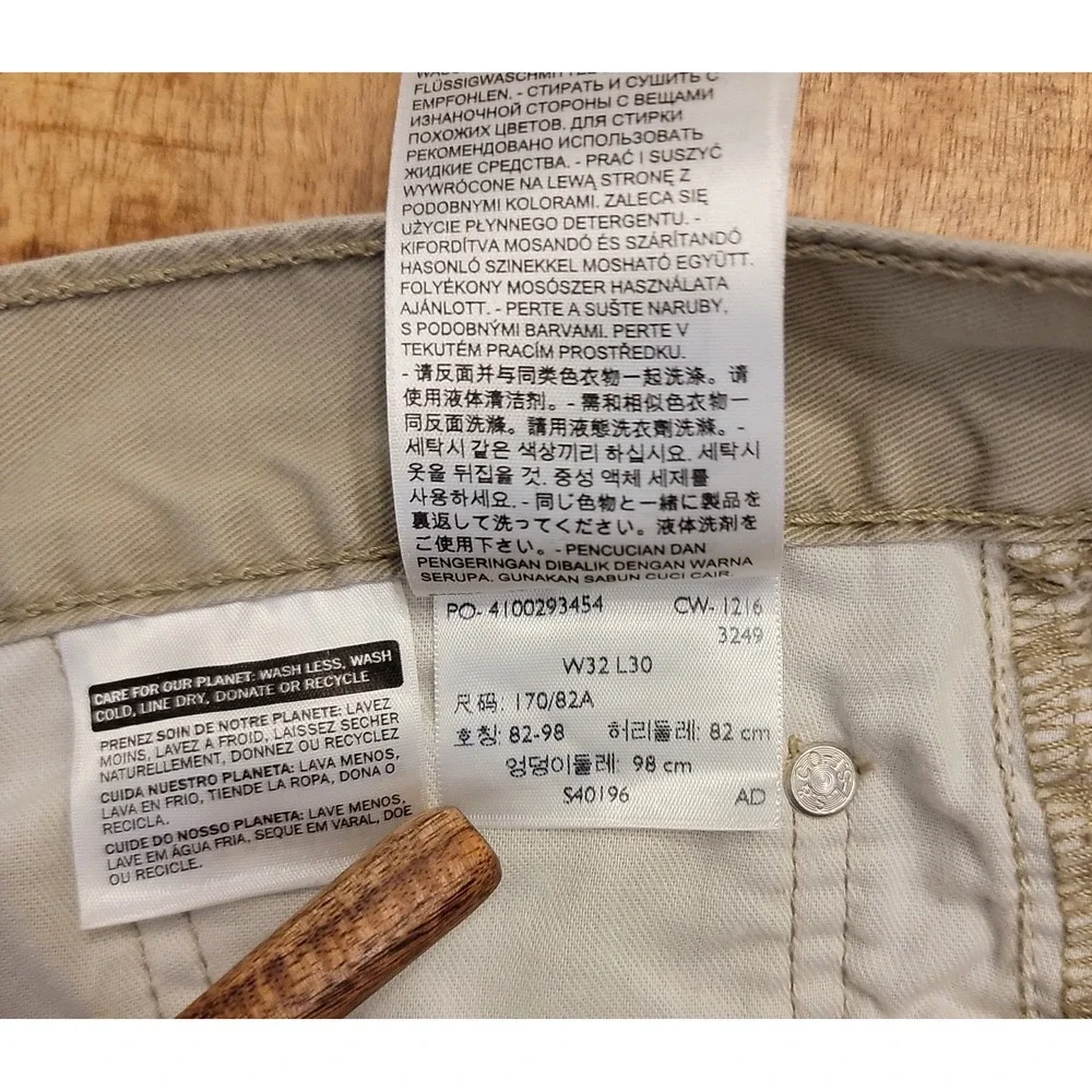 Levi's 514 Straight Fit Beige‎ Khaki Pants Men's Waist 32